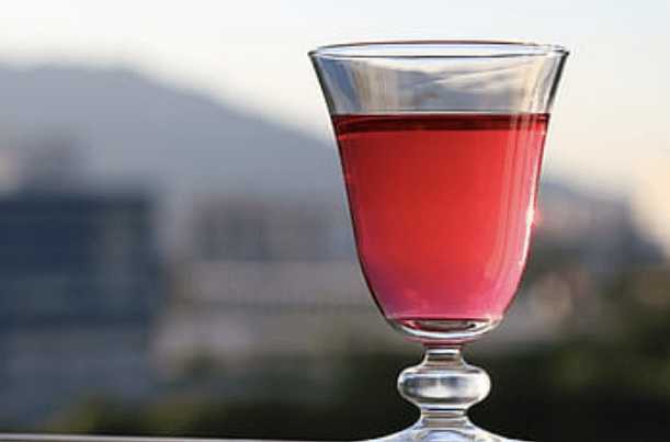 Le kir fait à base de cassis de Dijon
